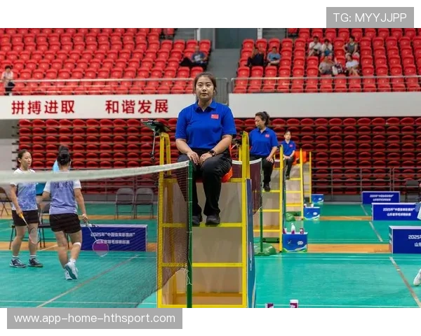 完美杯山东省羽毛球赛场精彩绝伦，选手表现亮眼