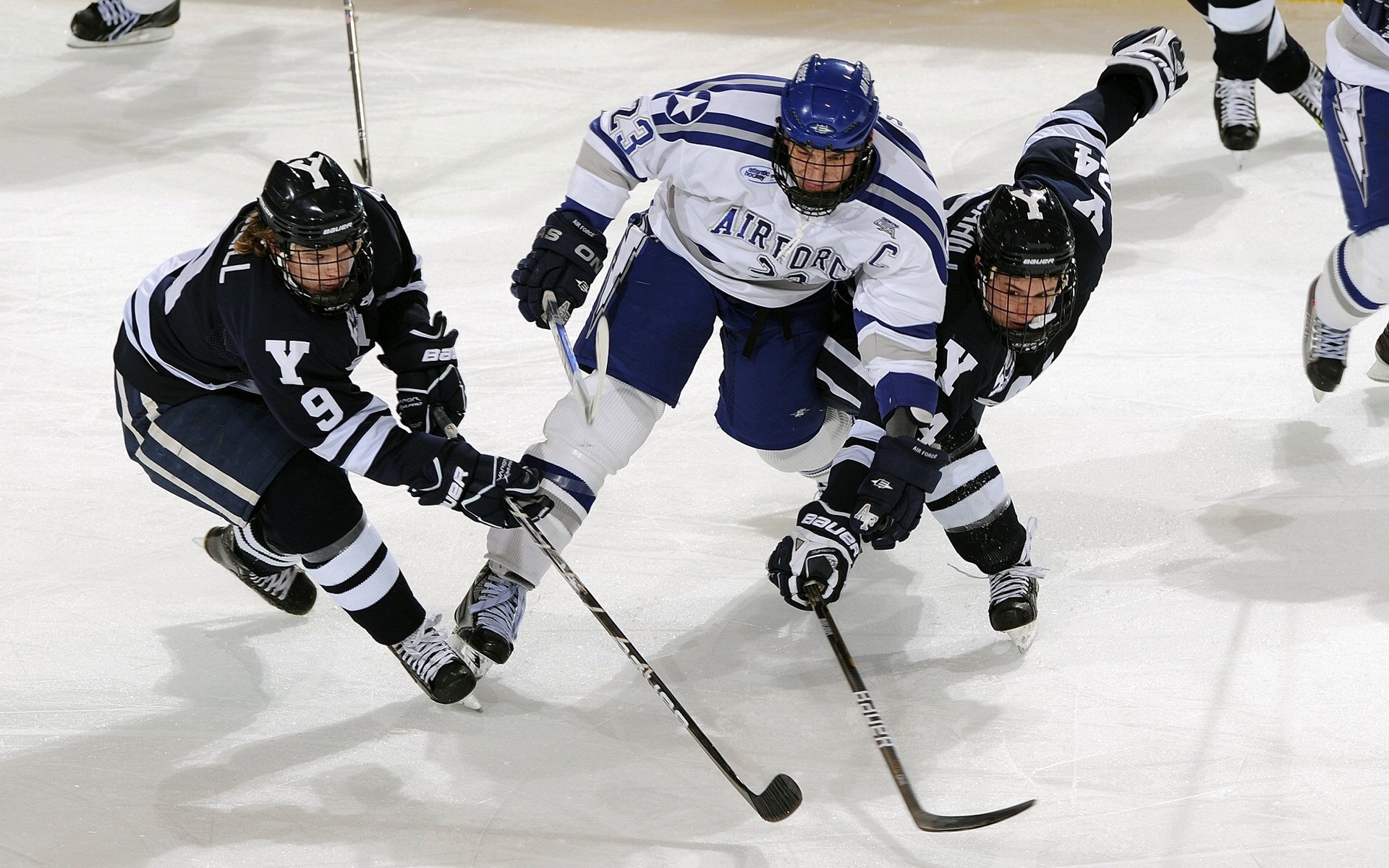 羽毛球公开赛竞争愈发激烈